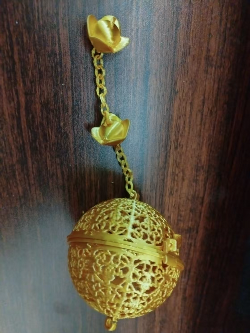 唐熏球二种：柿形花结瓜棱纹、花鸟珍禽纹（塔香、香膏适用，内含平衡球）