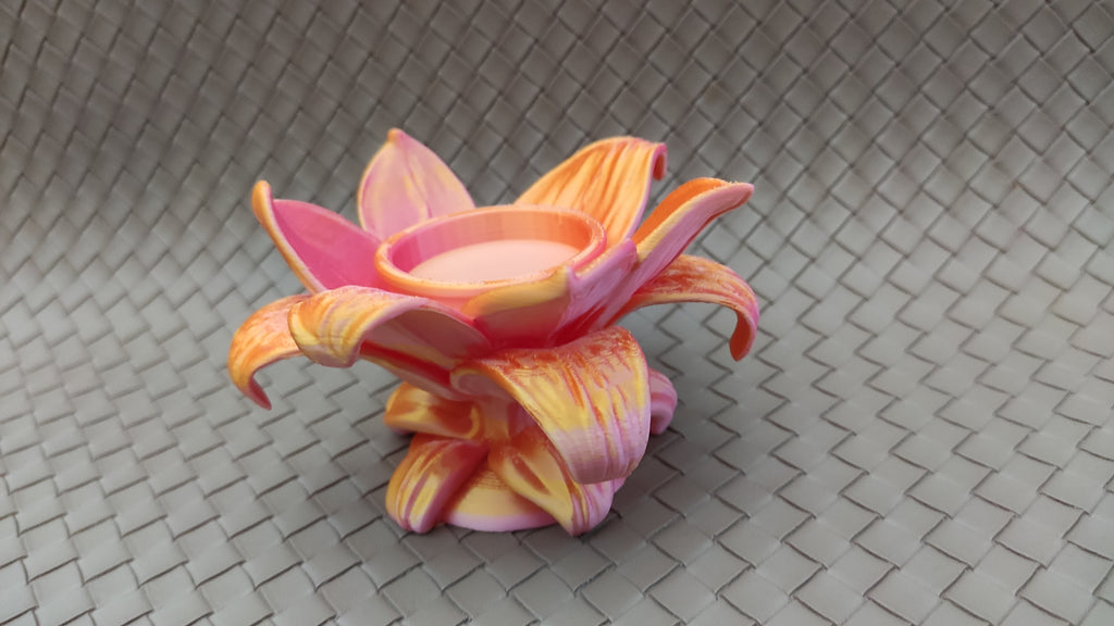 Lily Flower - LED tealight holder