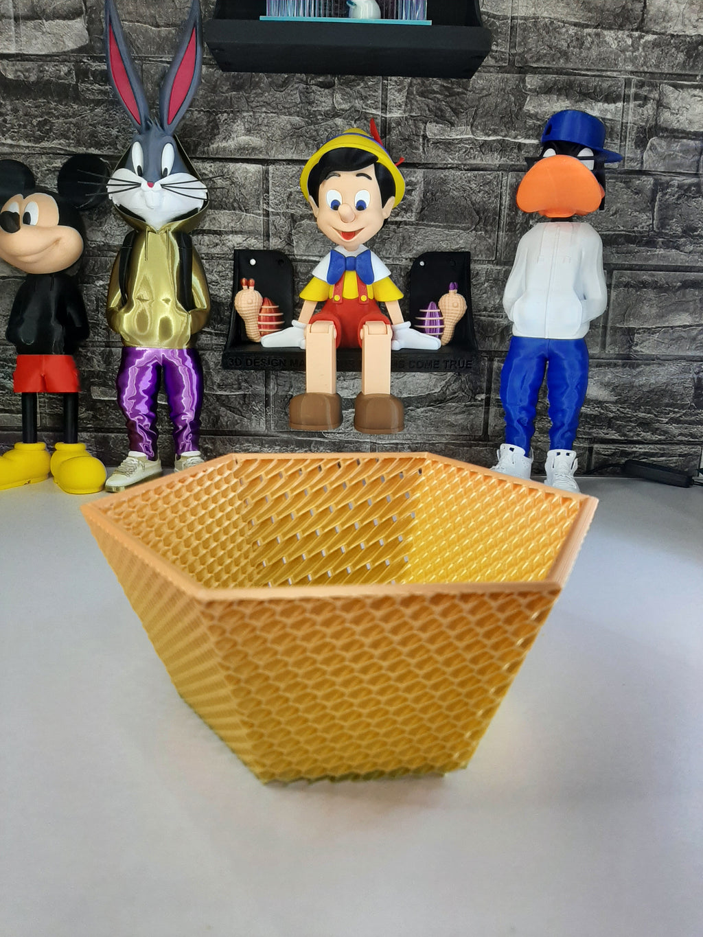 HONEYCOMB HEXAGON BOWL