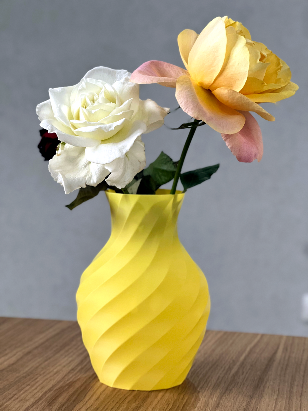 Twisted polygon vase