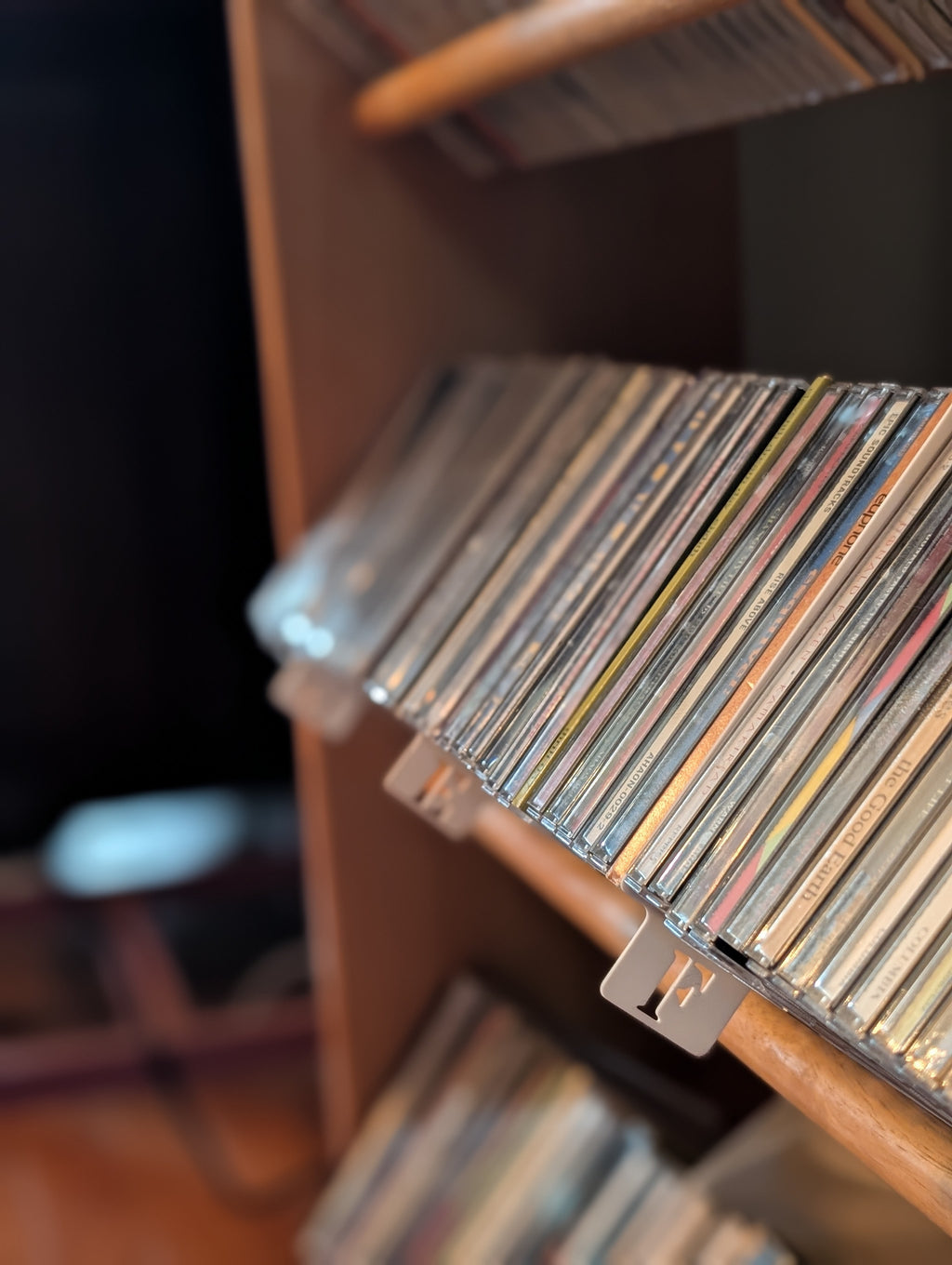 CD Dividers - Bottom Facing