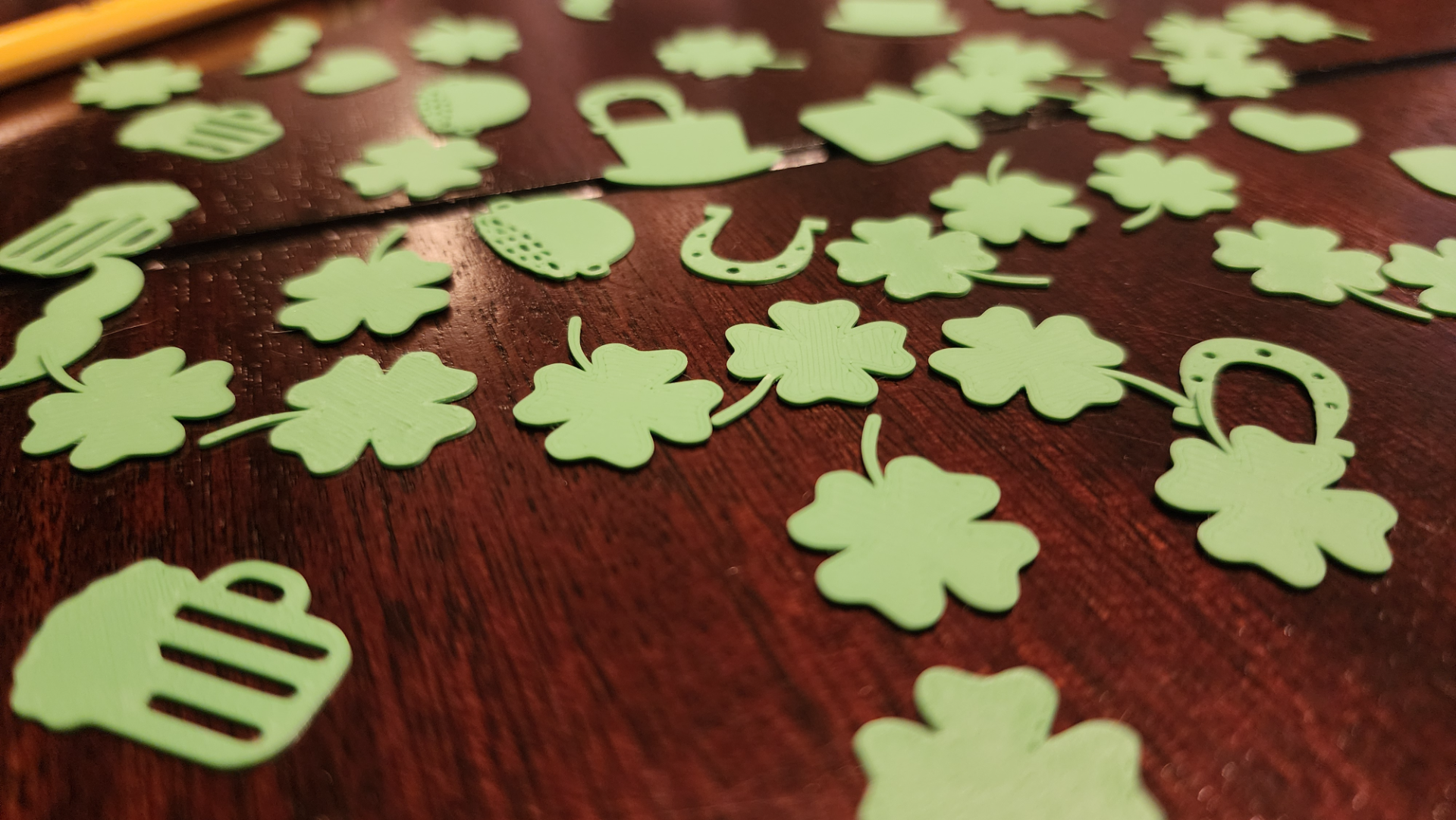 ✤ St. Patrick's Day Confetti ✤