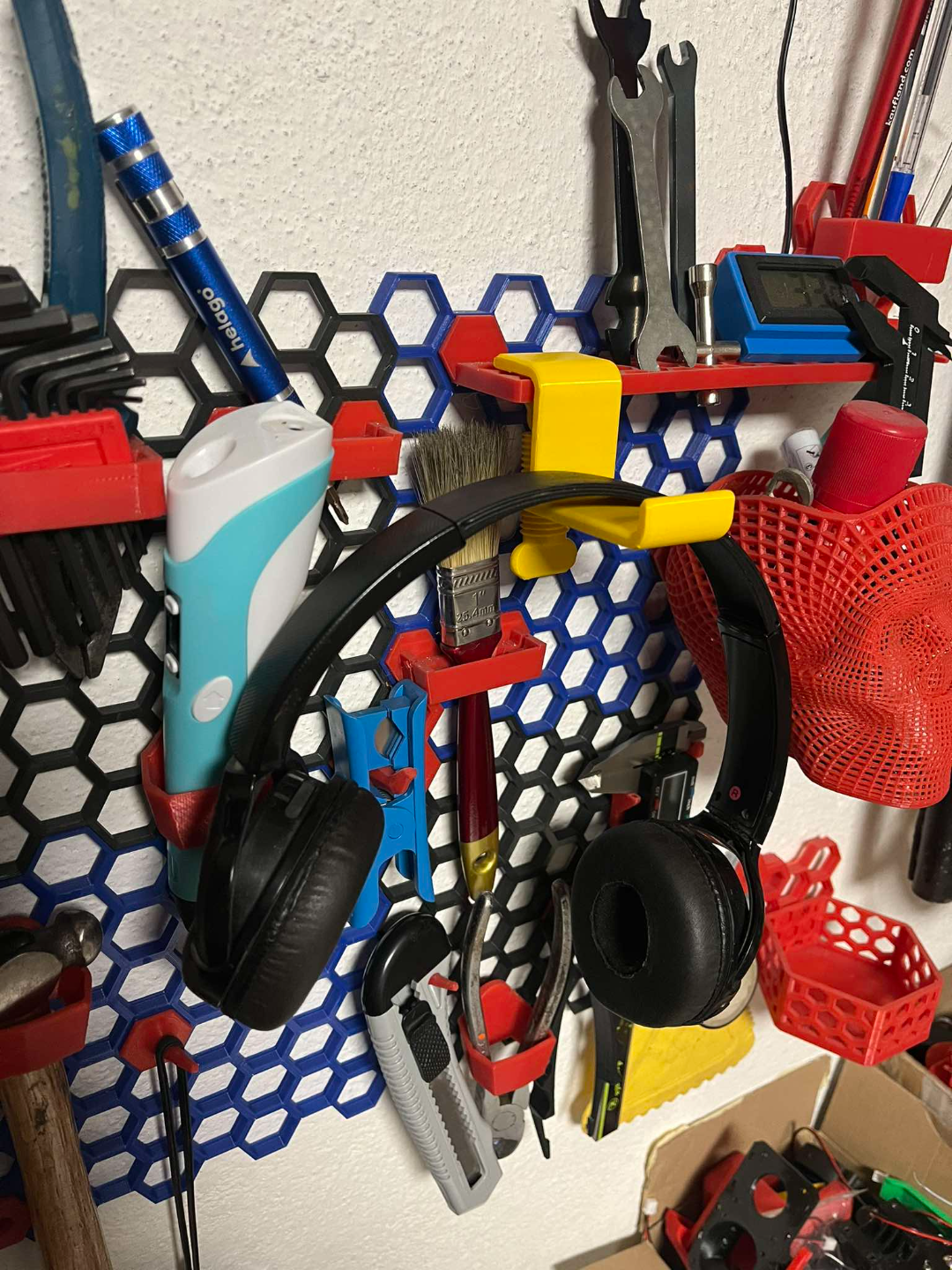 Headphone holder, stand ideal for M32