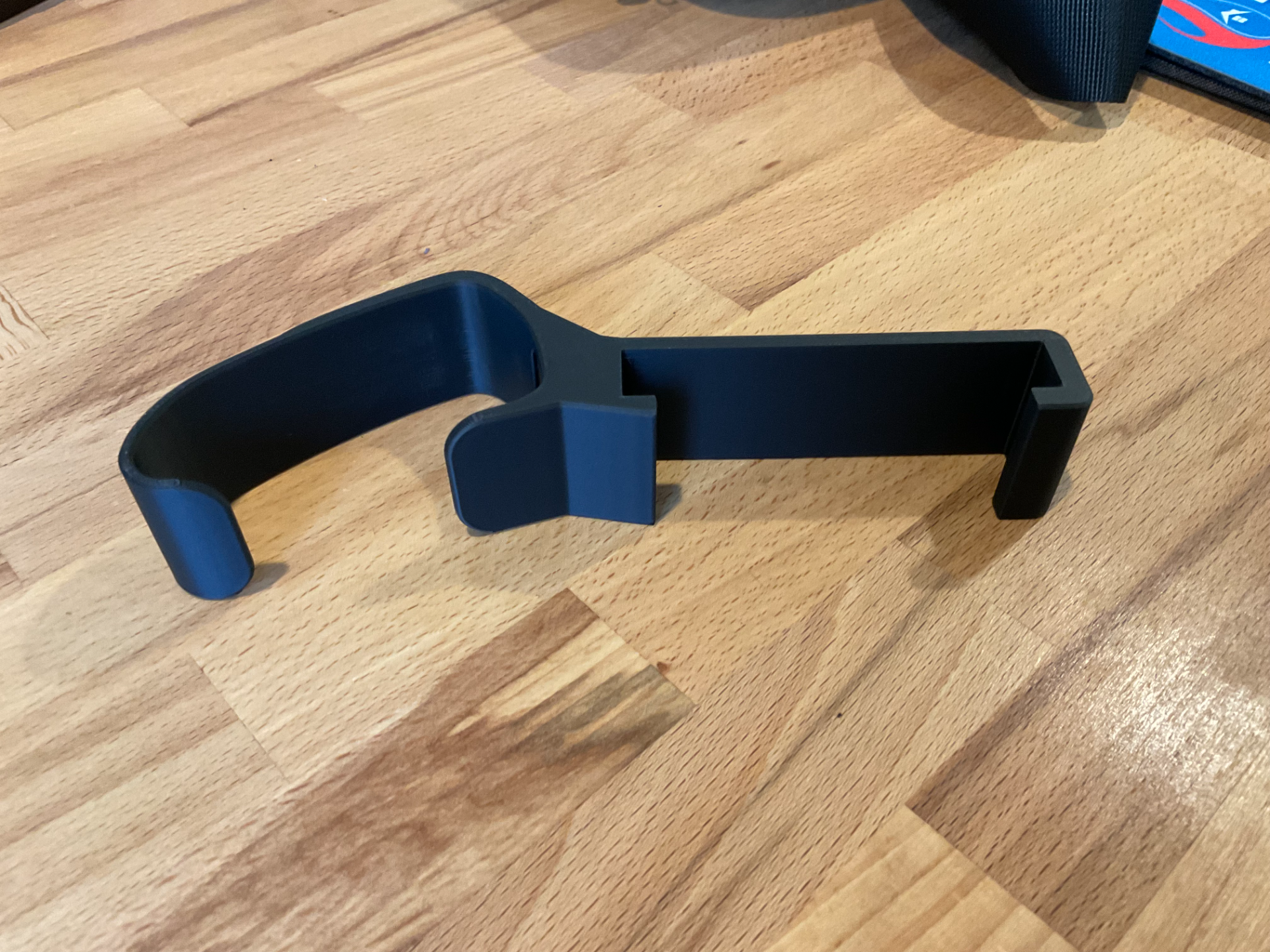 iPhone holder for Nintendo Switch Pro Controller
