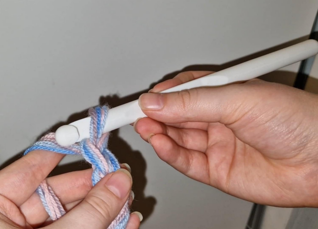 Crochet hook big 12mm