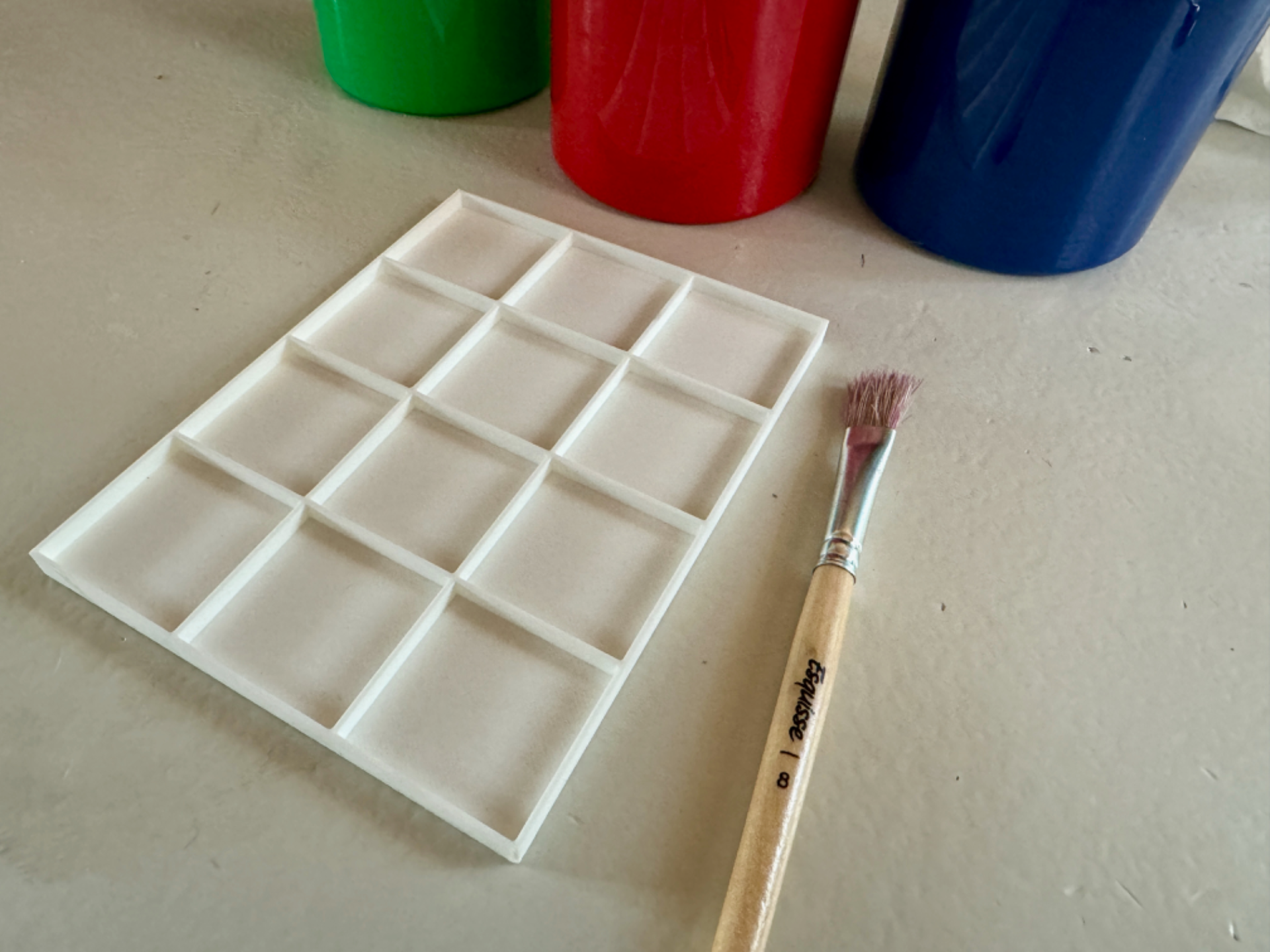 12-Color Mixing Palette Tray