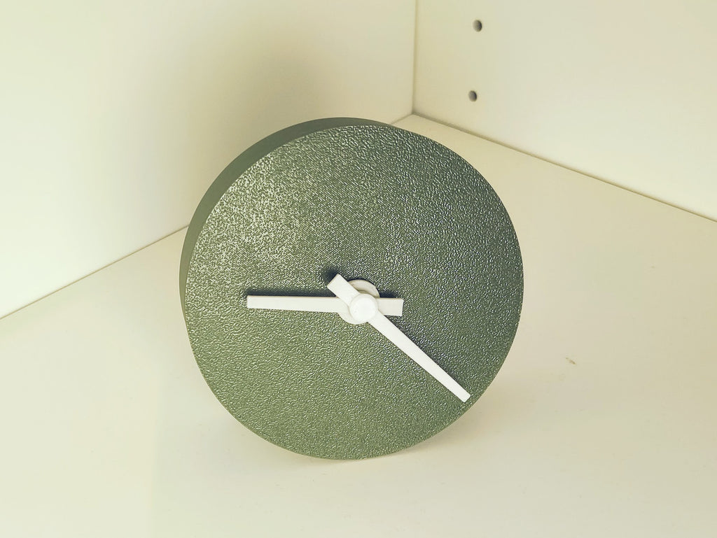 Modern Minimalistic Analogue Clock