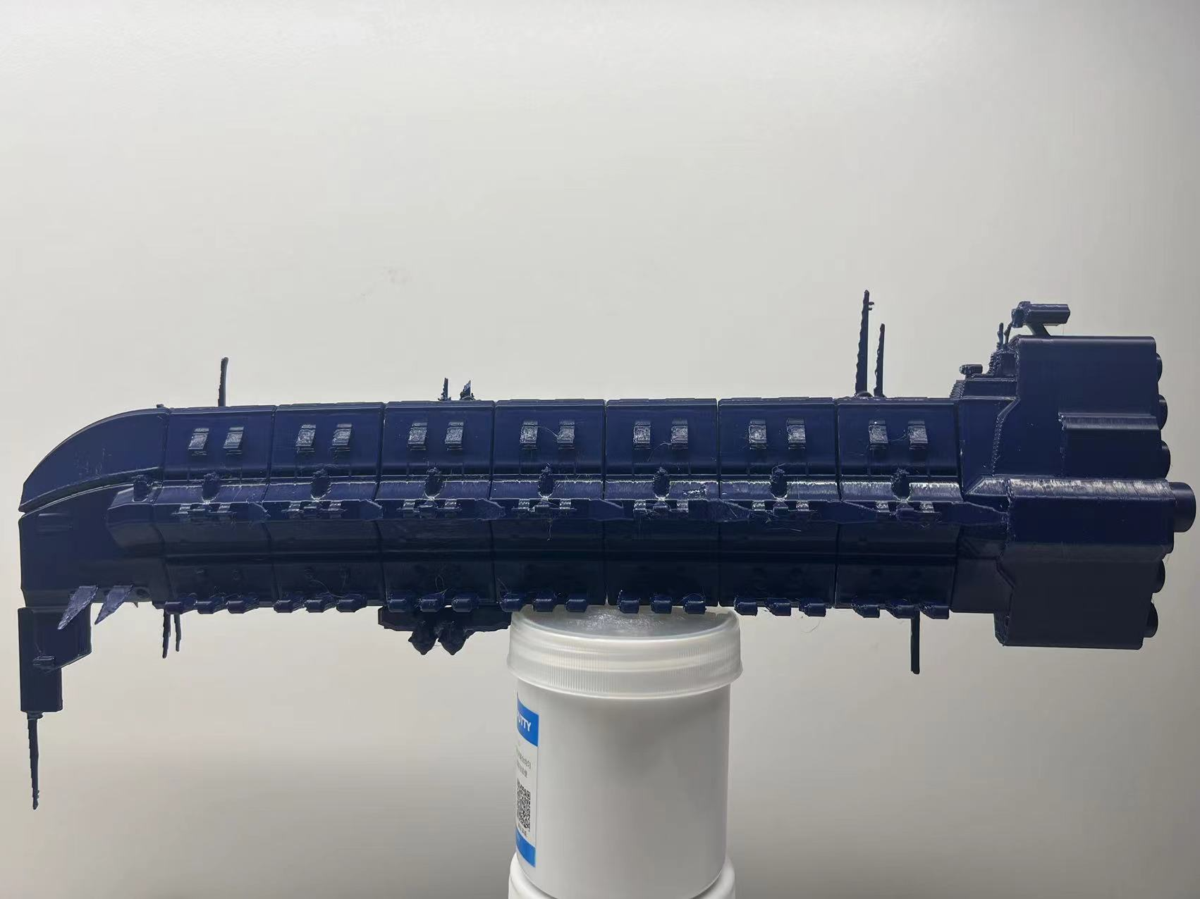 cargo ship in the game No Man's Sky 无人深空毛毛虫