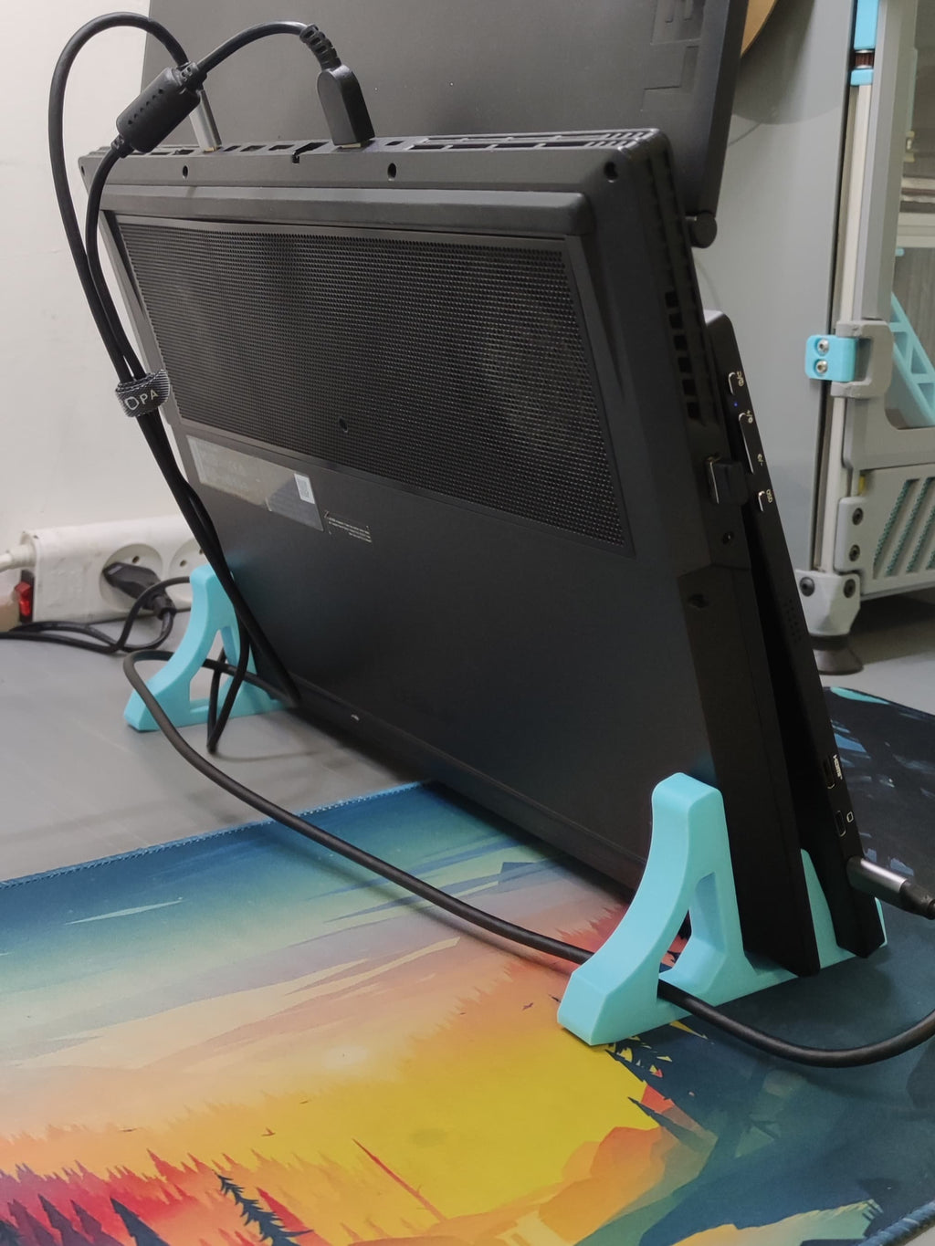 Laptop and portable-monitor vertical stand