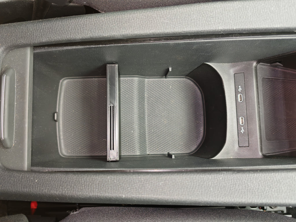 Straight VW ID.3/ID.4/ID.5/ID.7 Divider Card Slot