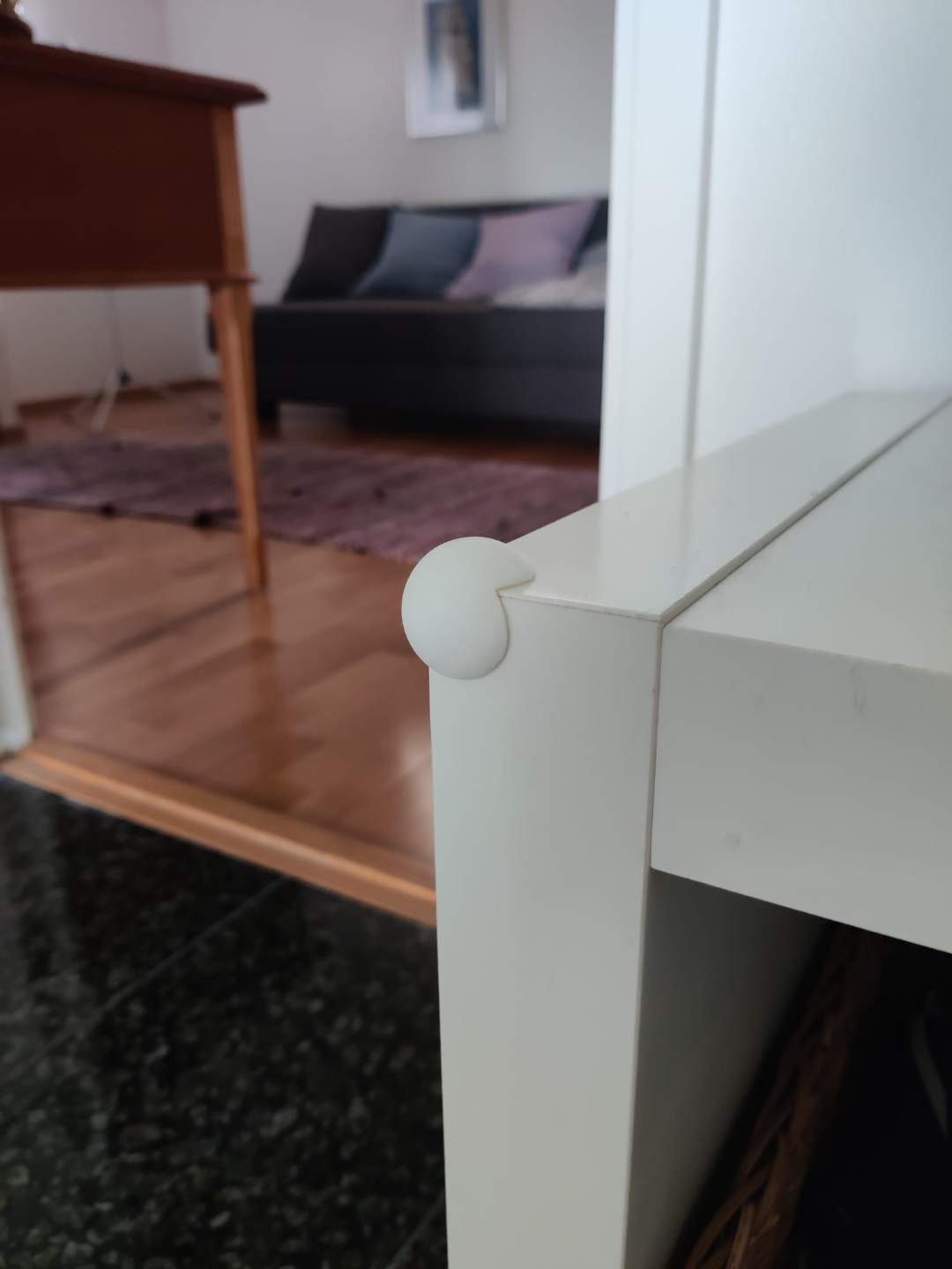 Furniture corner rounder