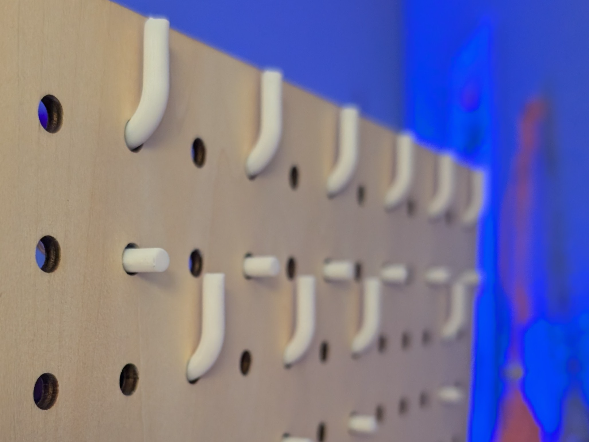 Upper Straight Peg Hook