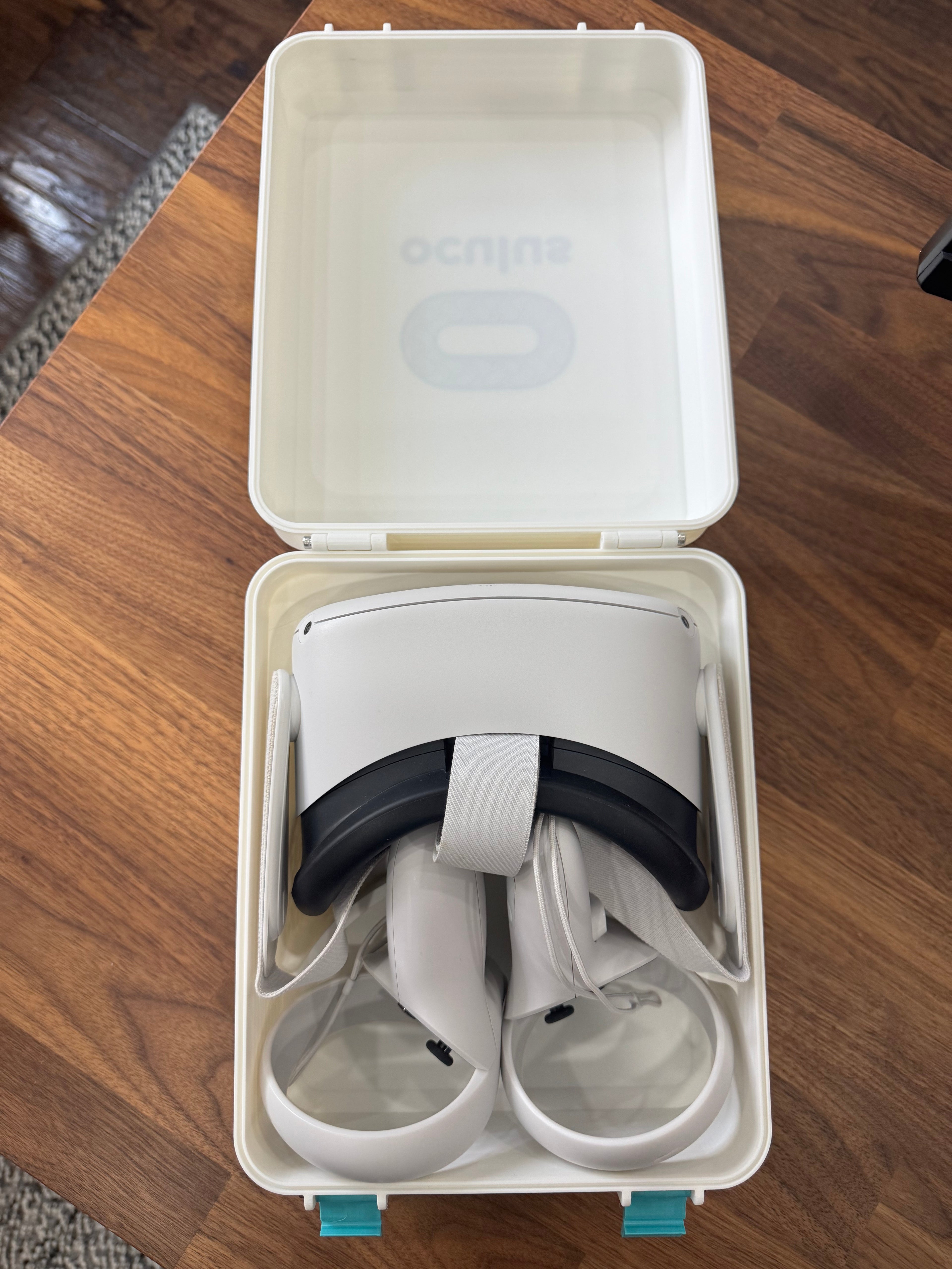 Storage case box for Oculus/Meta Quest 2