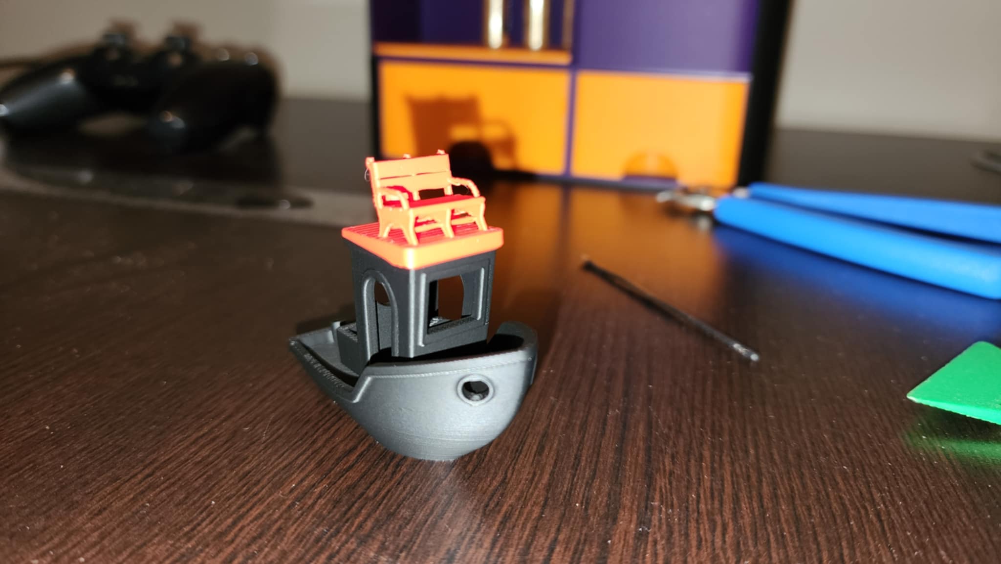 It's a Bench on a Benchy!!