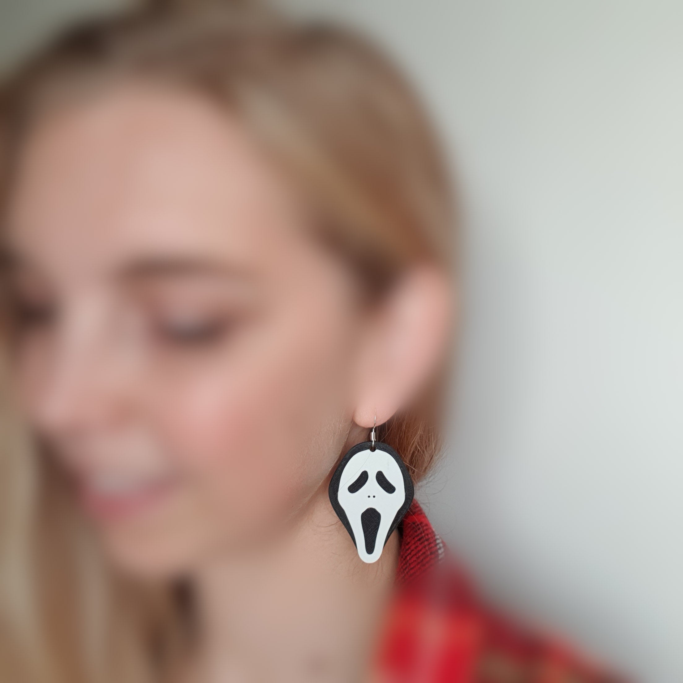 Scream earrings halloween