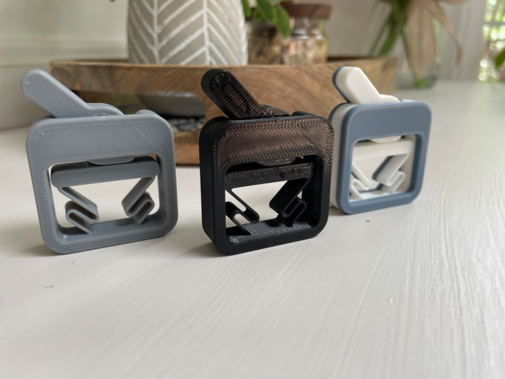 Fidget Toggle Switch - v2 - Print in Place