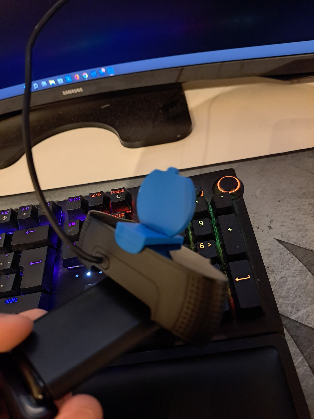 Logitech C920 privacy cover improved