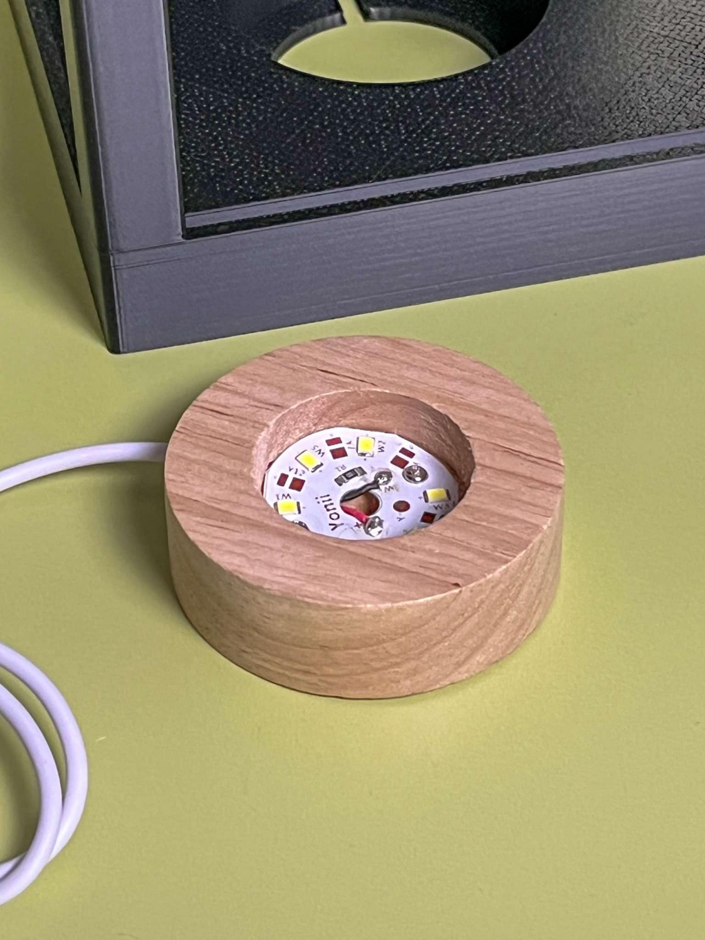 V2 - Wood Light - 110mm Lithophane Cube Frame