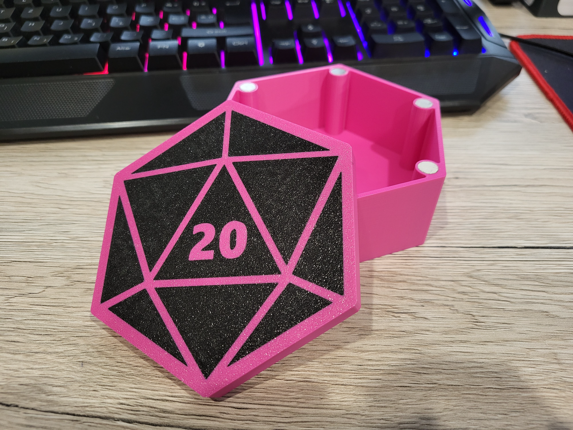 D&d dice box magnetic