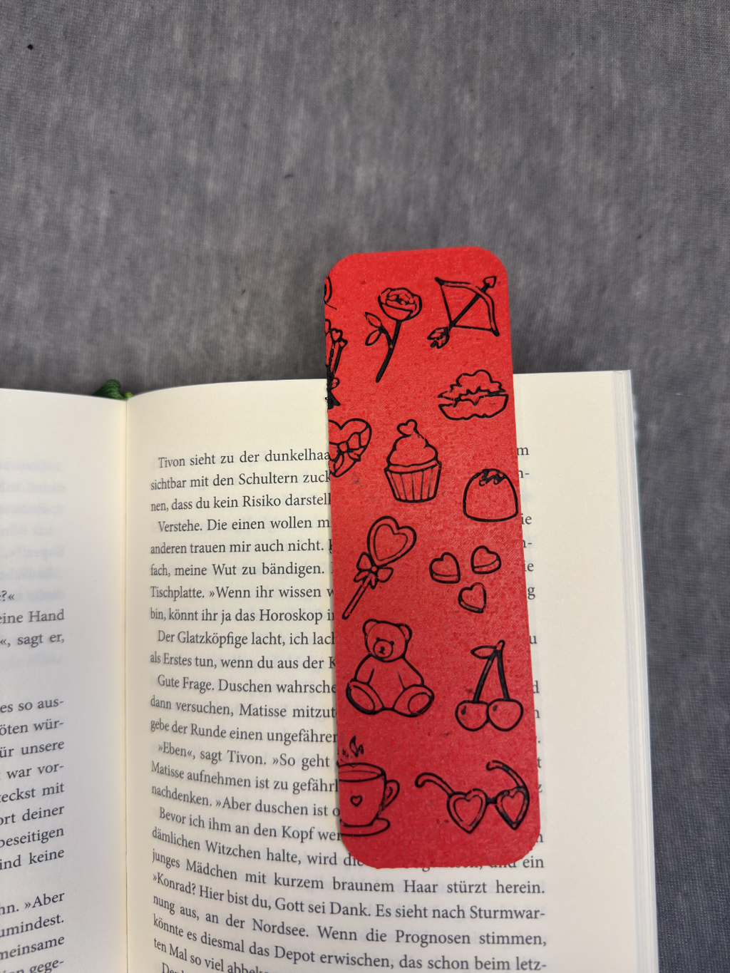 Valentines Day minimalistic Bookmark Hueforge