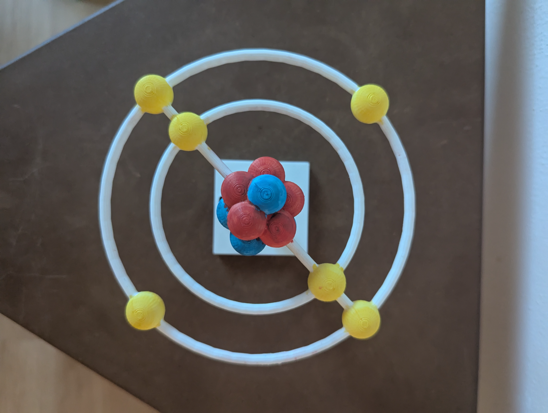 Carbon Atom Model (No AMS)