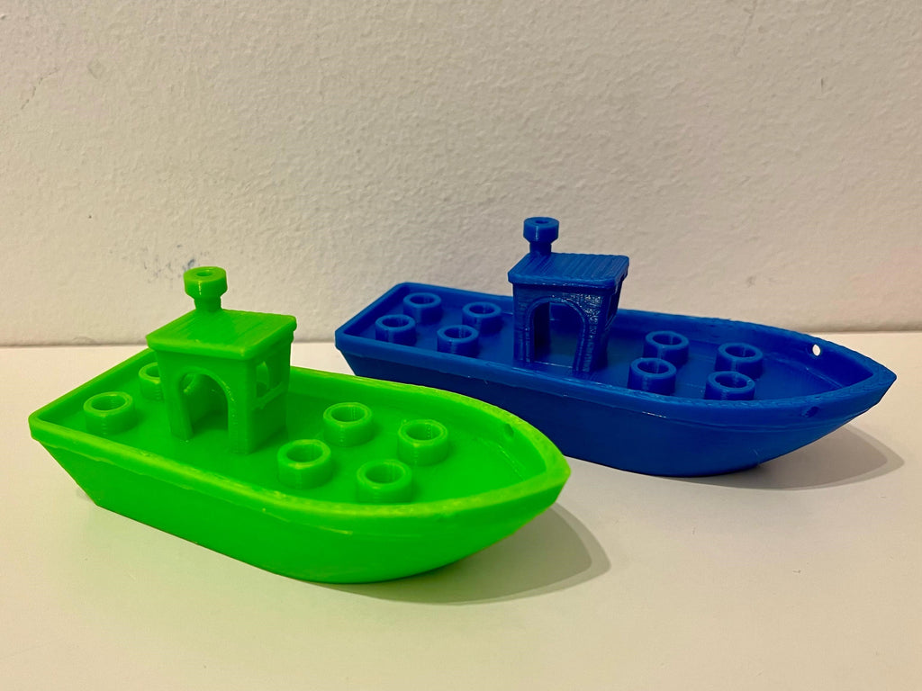 Duplo Benchy (stable floating & no supports!)