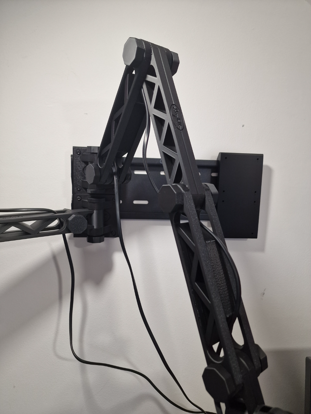 Articulating Arm LED Light Mount w/ TV Wall Mount