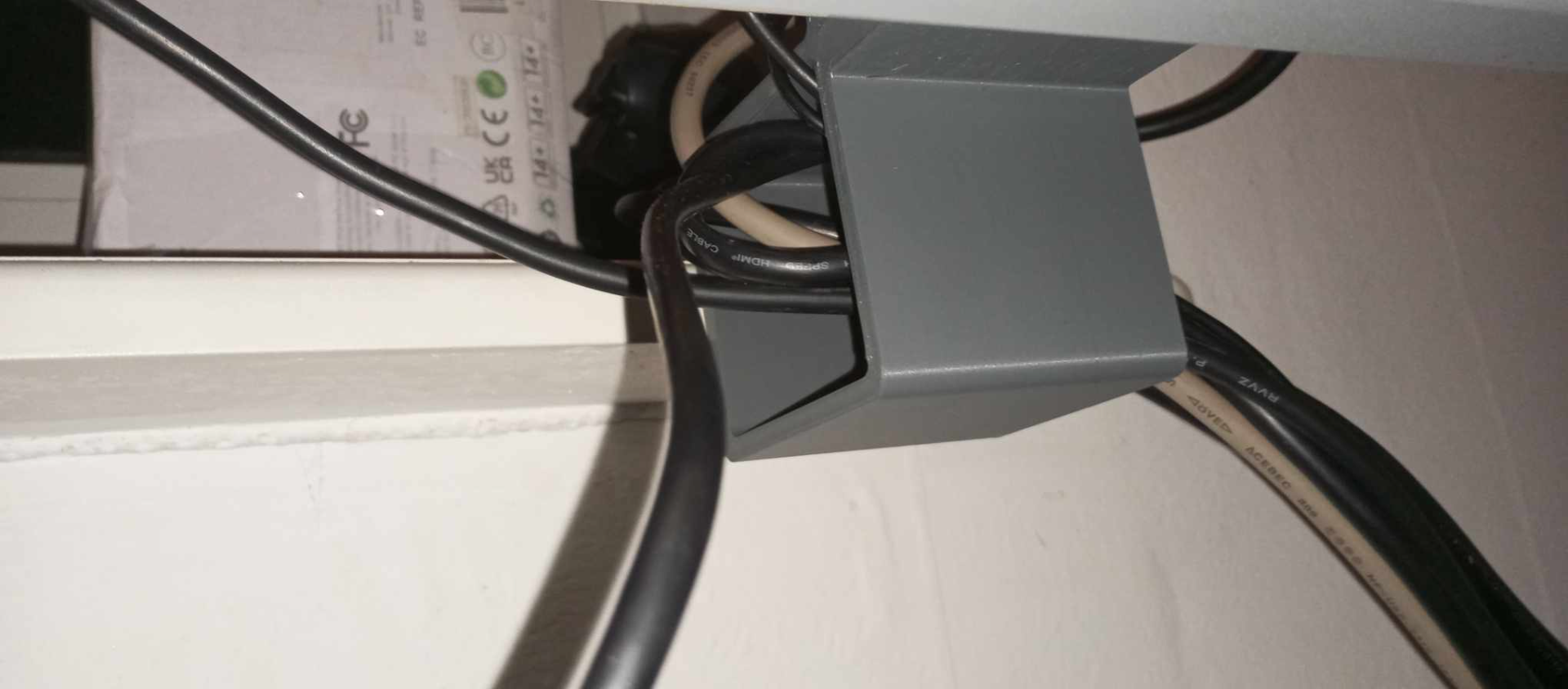 Cable organiser V2