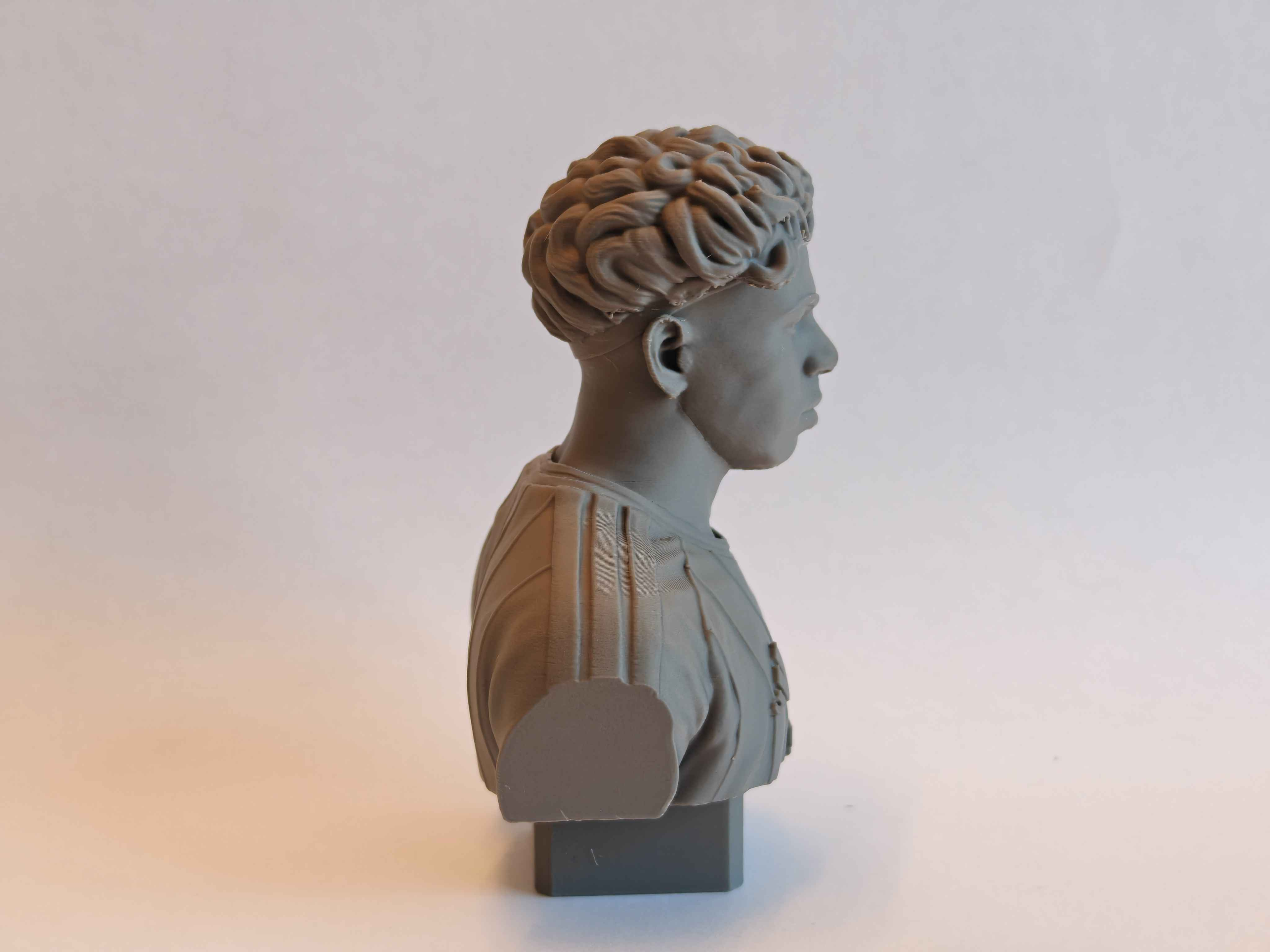Lamine Yamal Bust / Statue