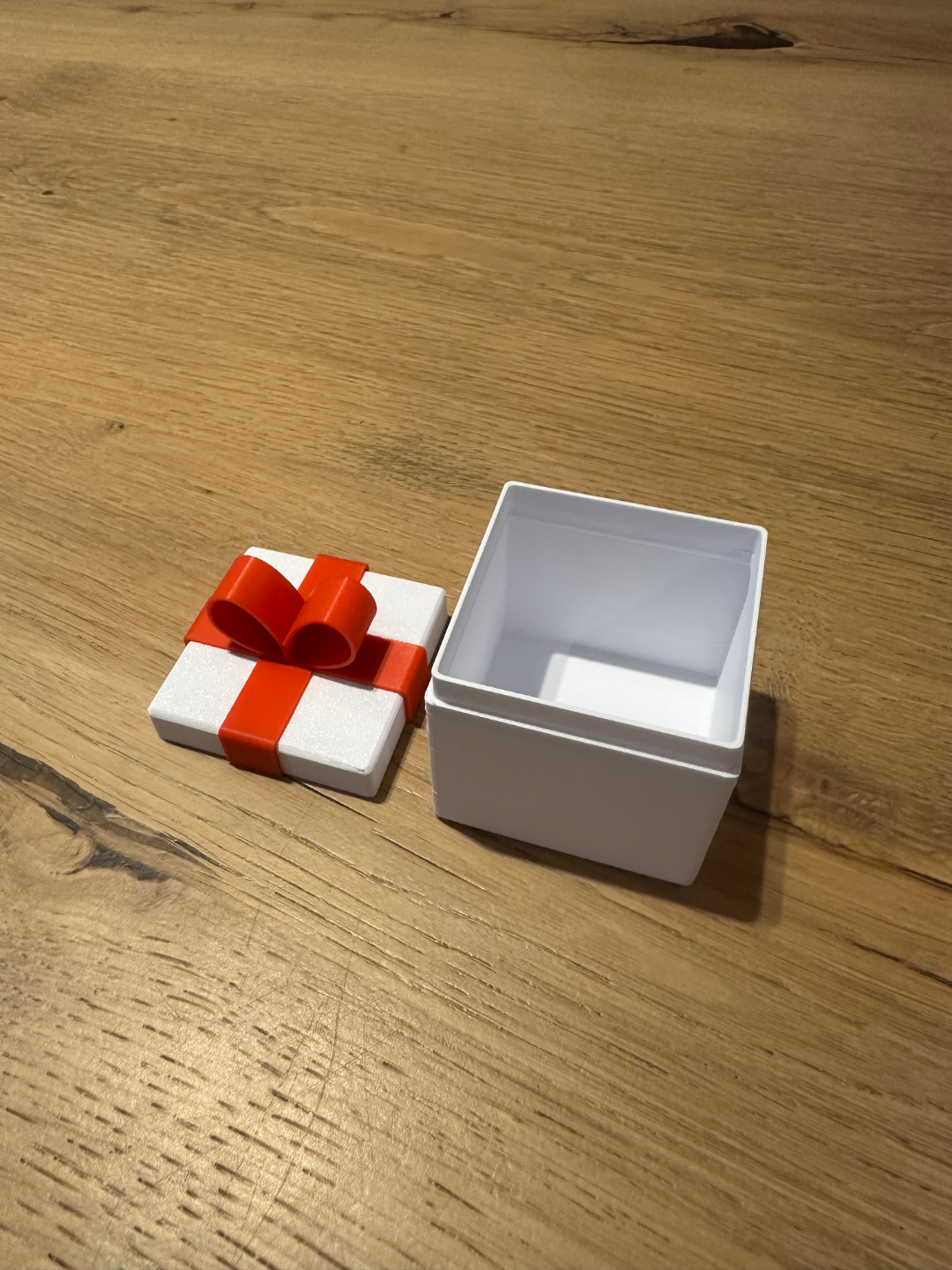 Gift box jewelry box