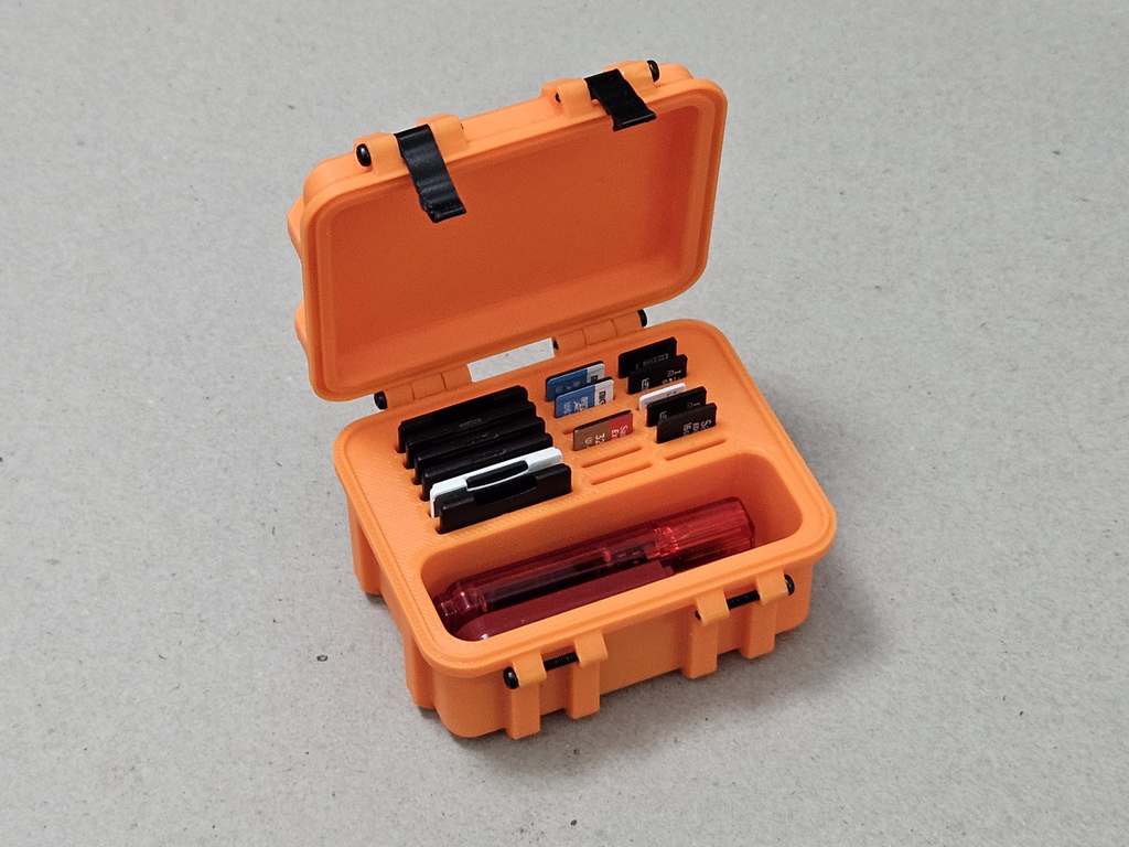 Media Storage Container