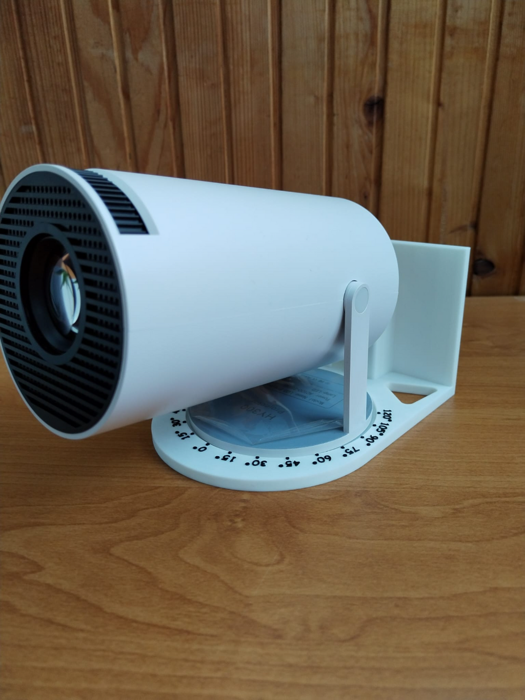 HY300 SMART PROJECTOR WALL MOUNT
