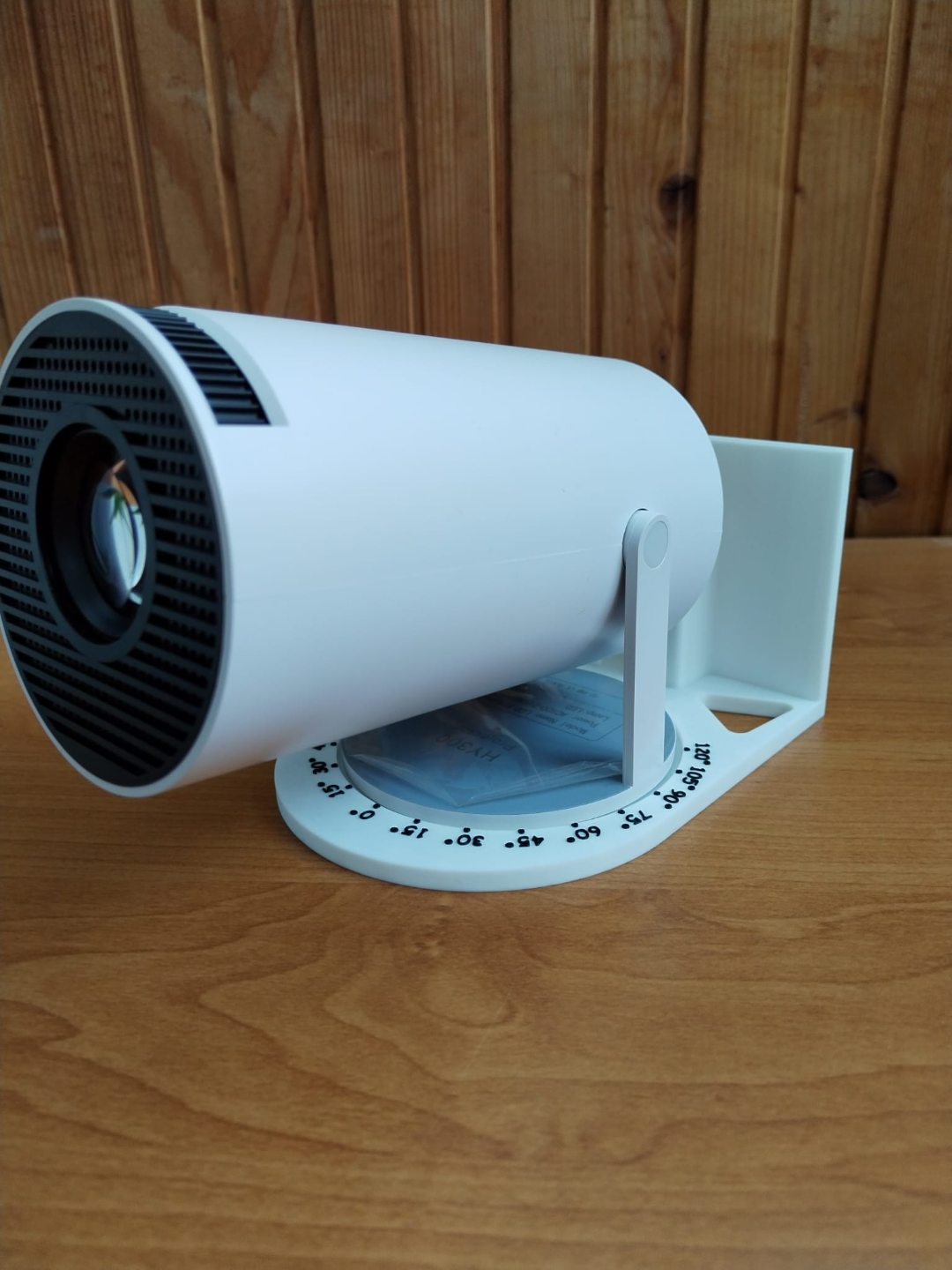 HY300 SMART PROJECTOR WALL MOUNT