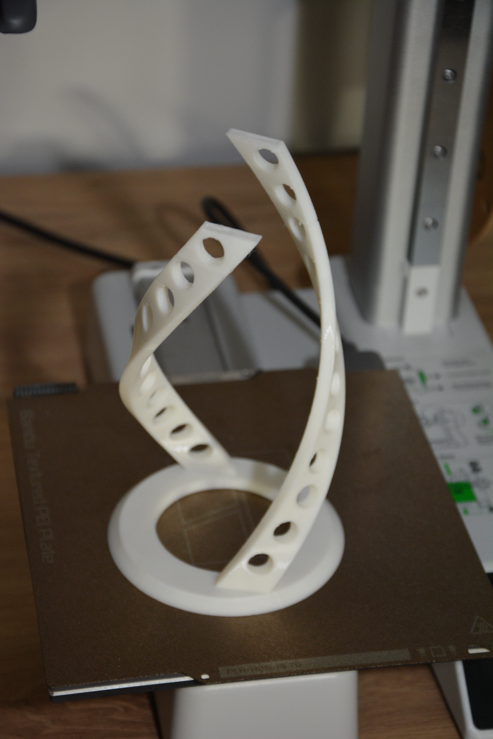 DNA Pen Holder