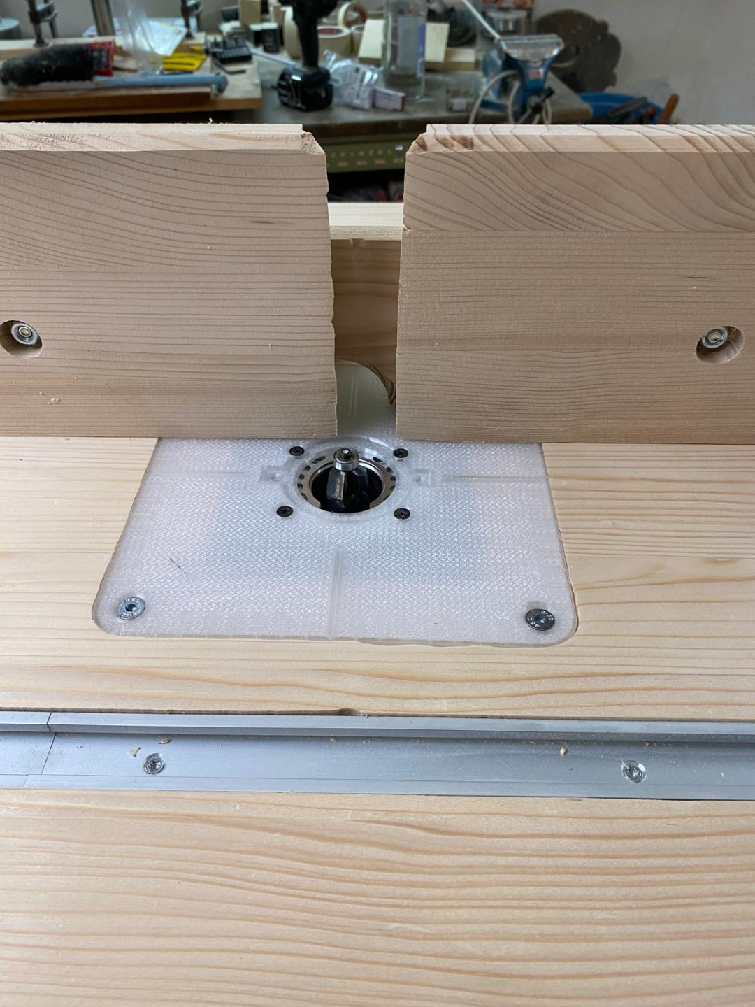 Makita RT0702 Routertabel insert