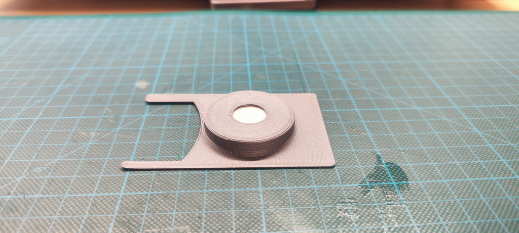 I-Clip wallet chipolo adapter