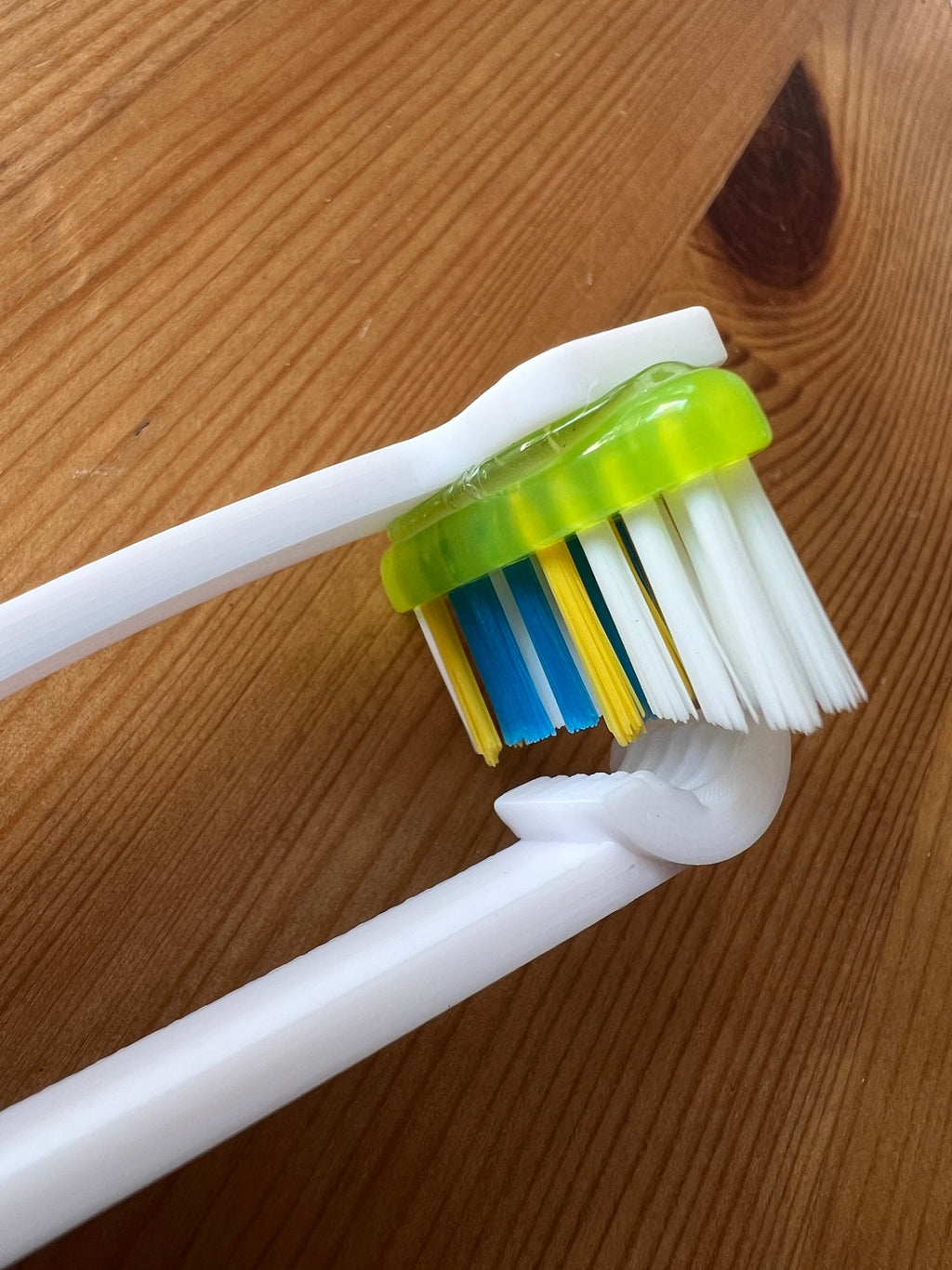 Super Screw Scrubber: A Sensational Solution for Sparkling Screws (Brushy Edition)