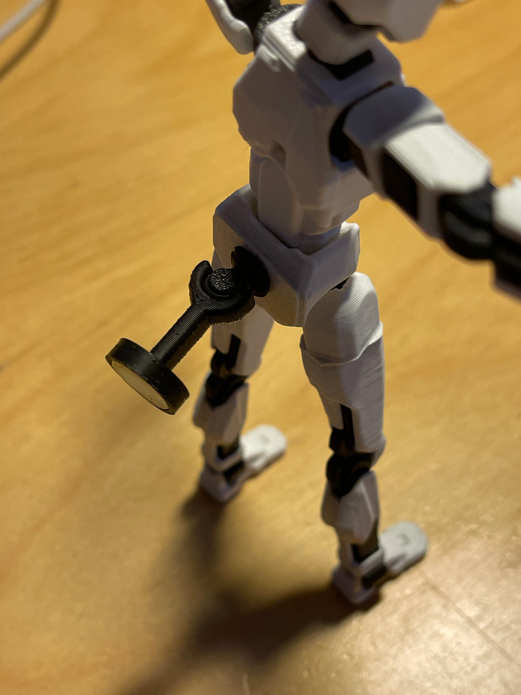 Dummy 13 magnet arm
