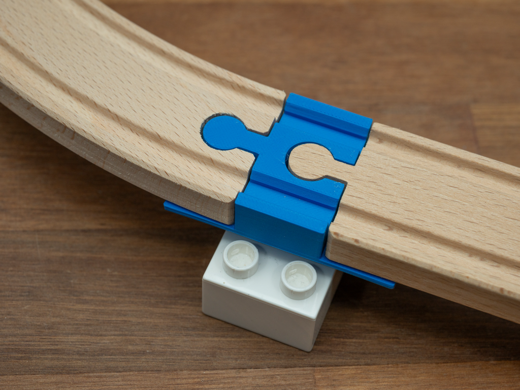 Duplo to Brio/LILLABO converter brick