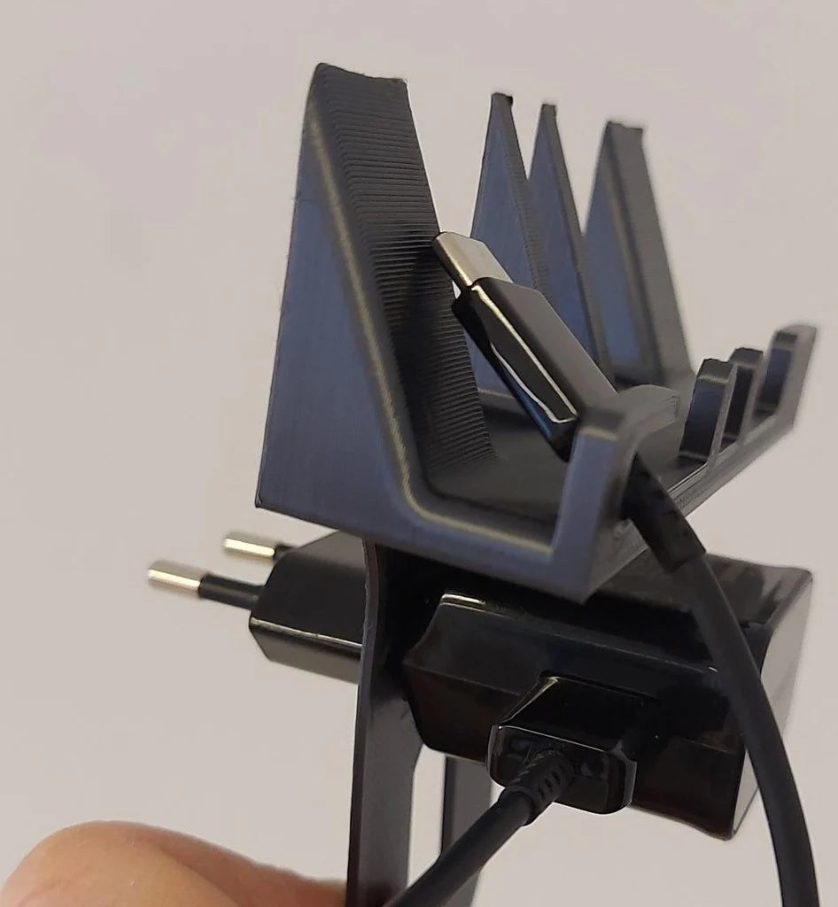 Chargestation for ANY mobilephone - short cable