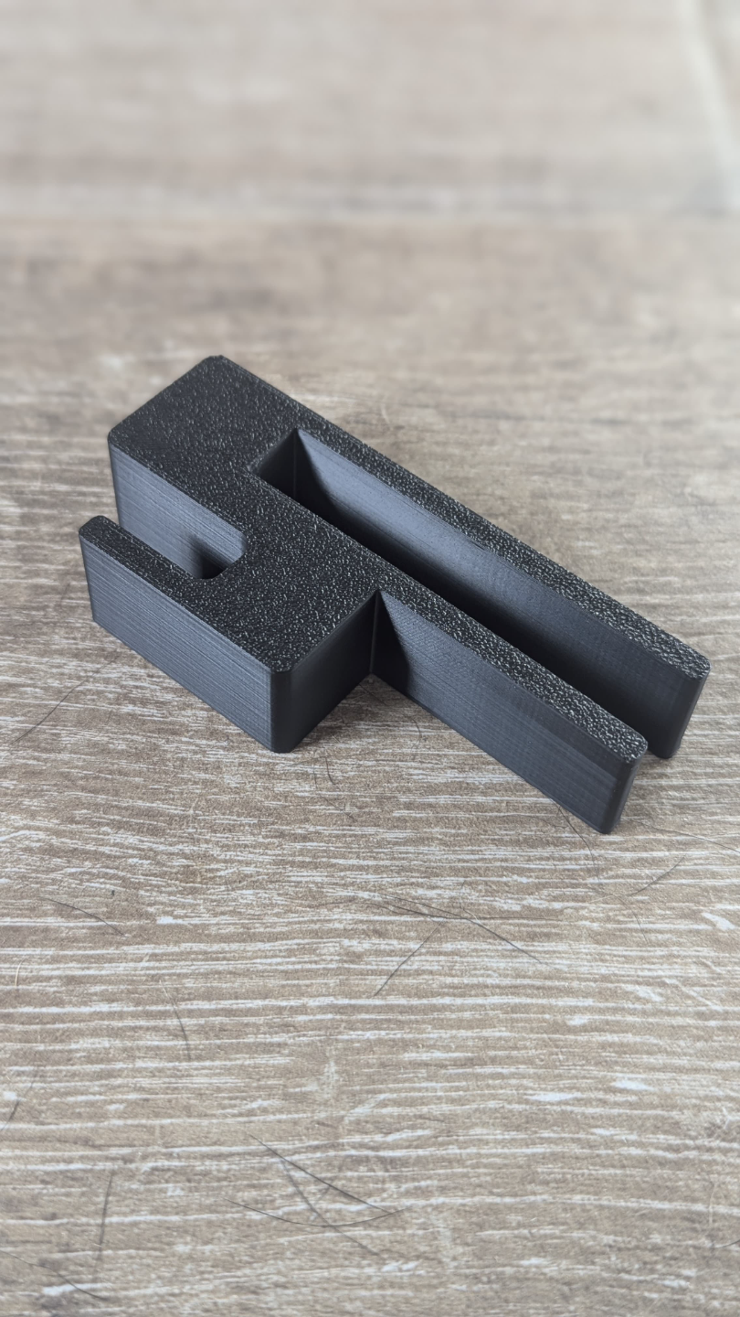 Multi-Purpose Hook for 11 mm Shower Screens