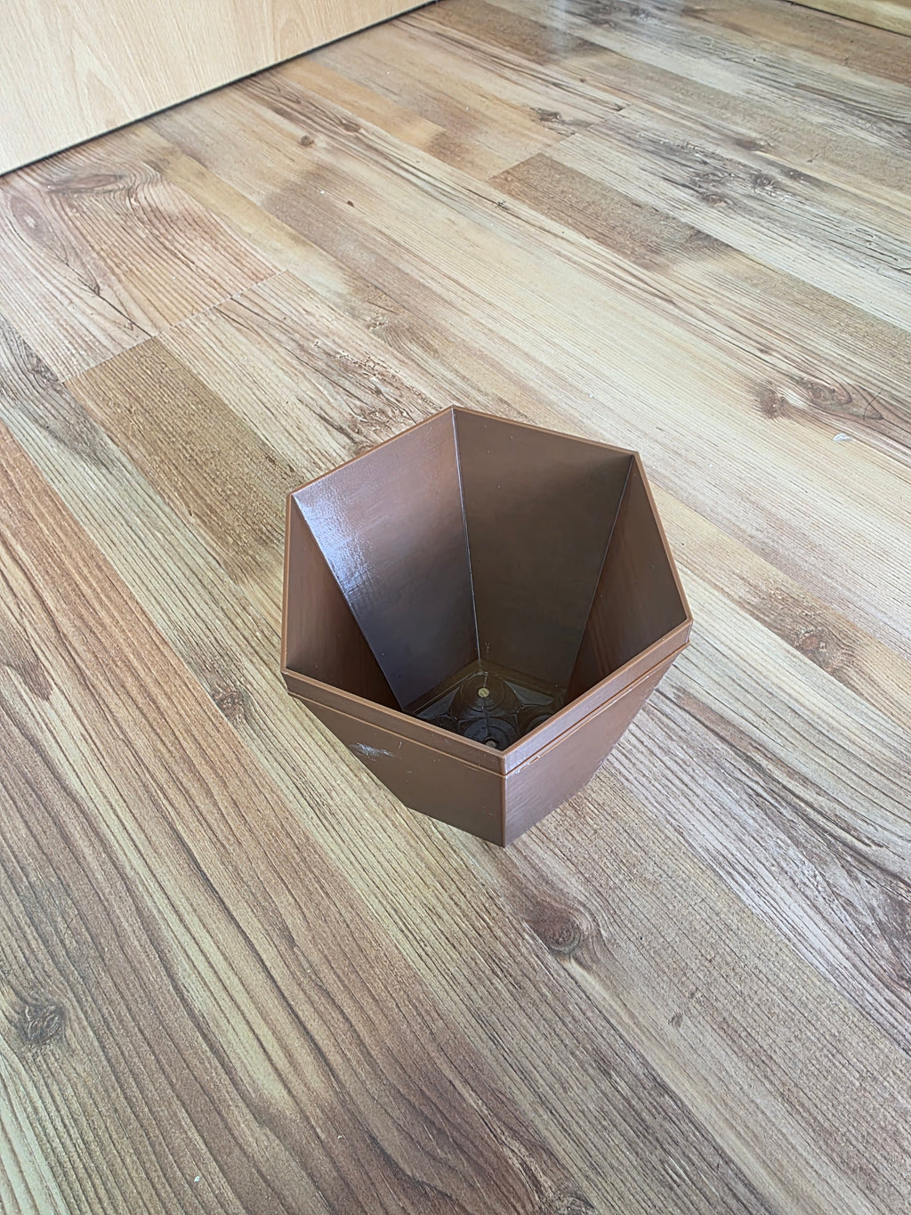 Make your own Greenhouse pot + saucer and texture