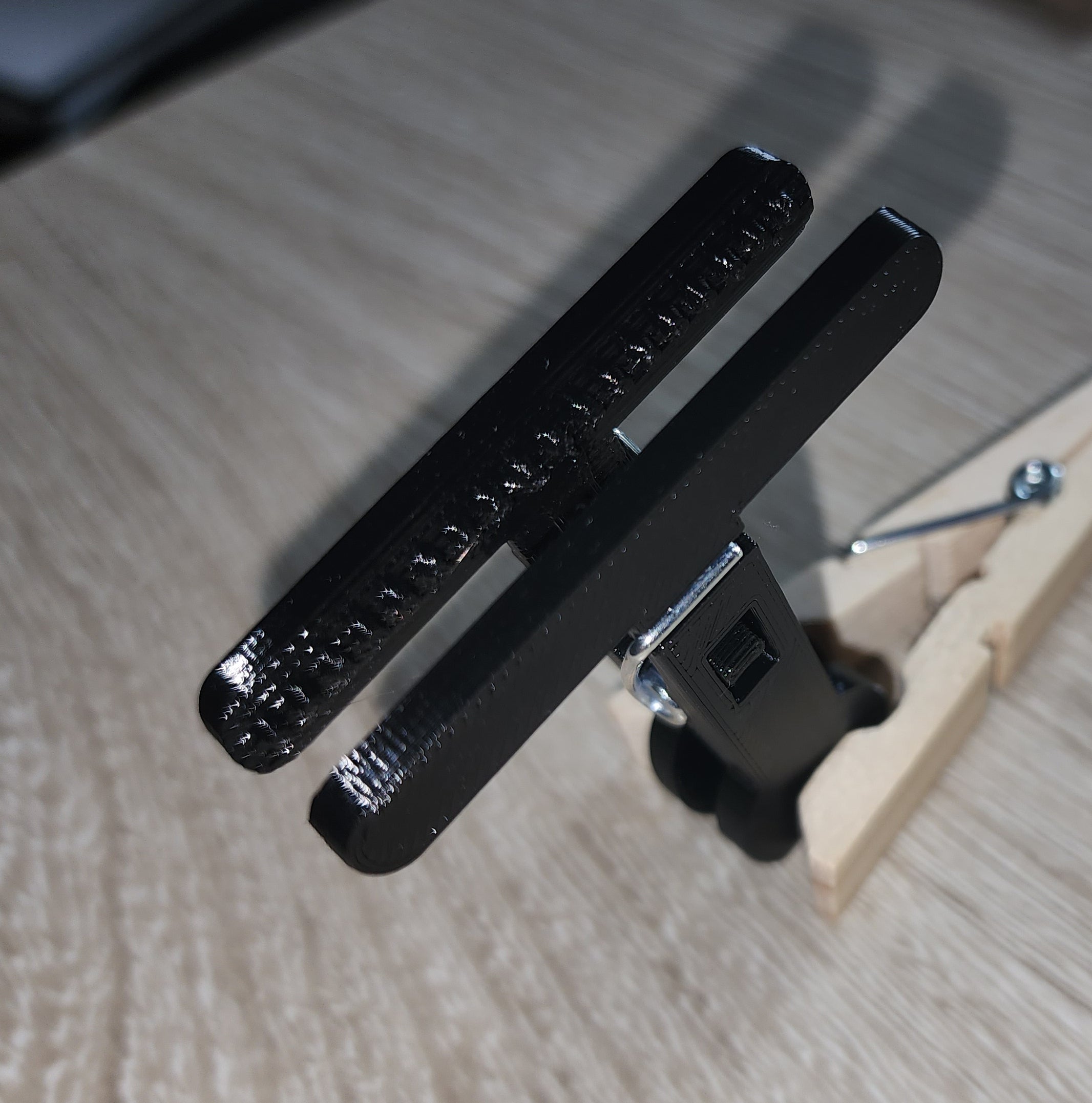 Clothespin mini chip clip