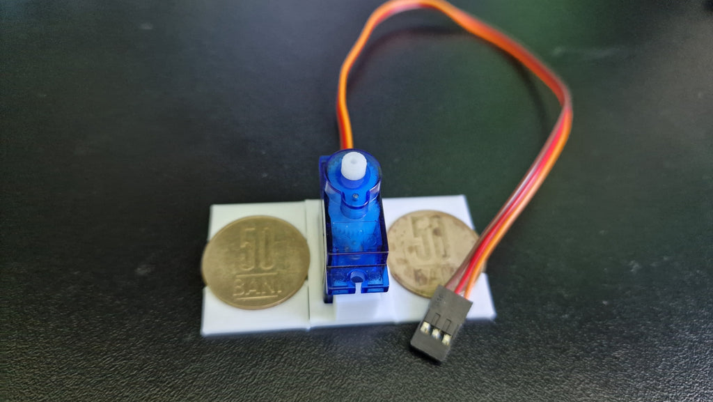 SG90 Servo Coin Holder