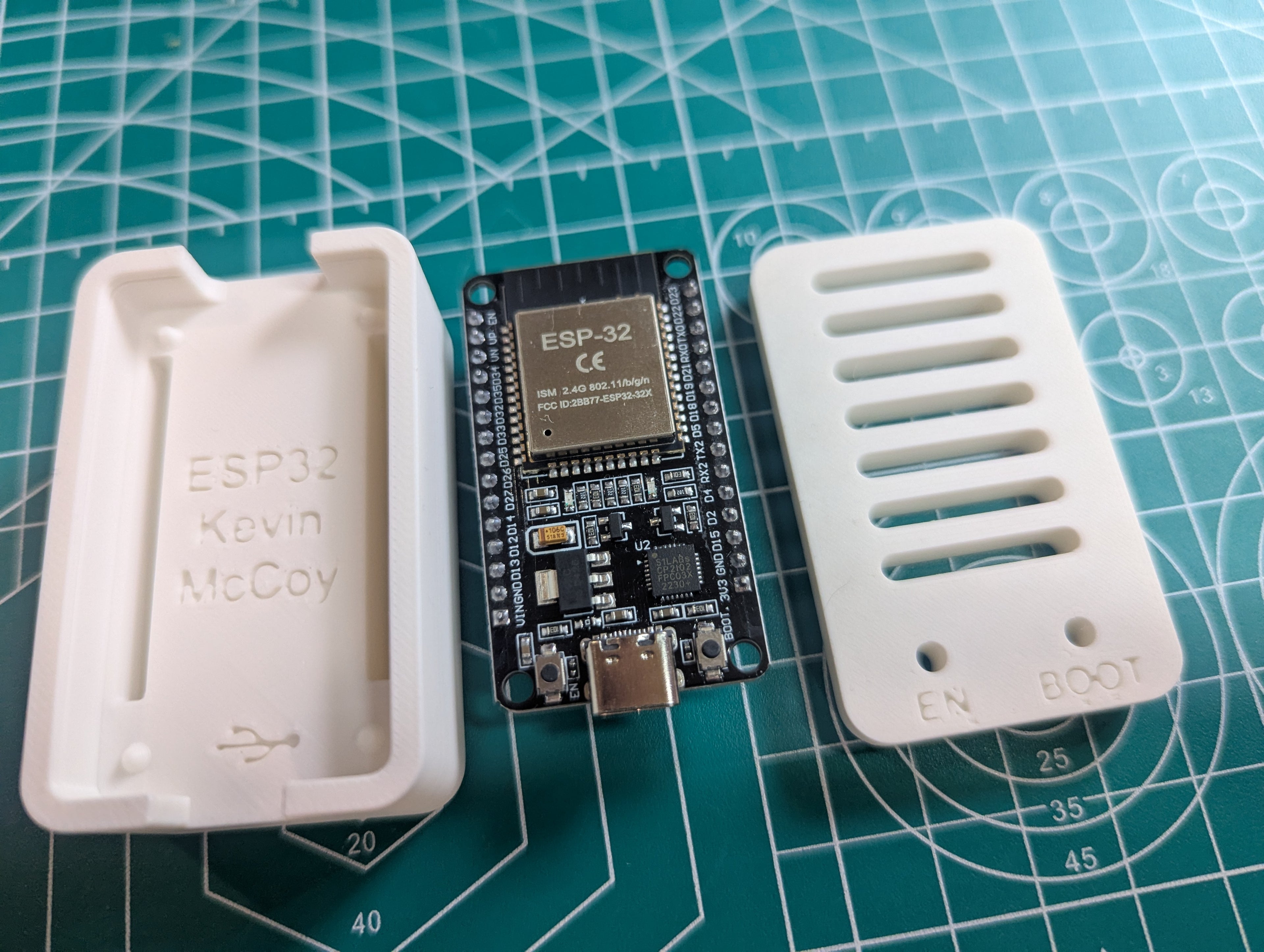 esp32 devkit USB-C 30 pin case (ESP-WROOM-32)