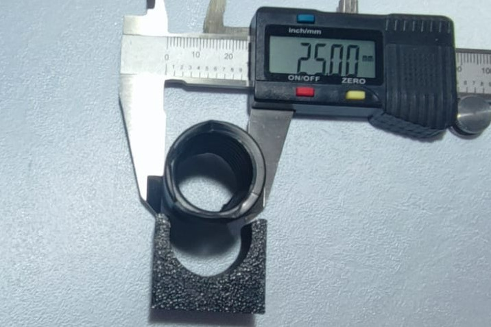 tube clip 25 mm