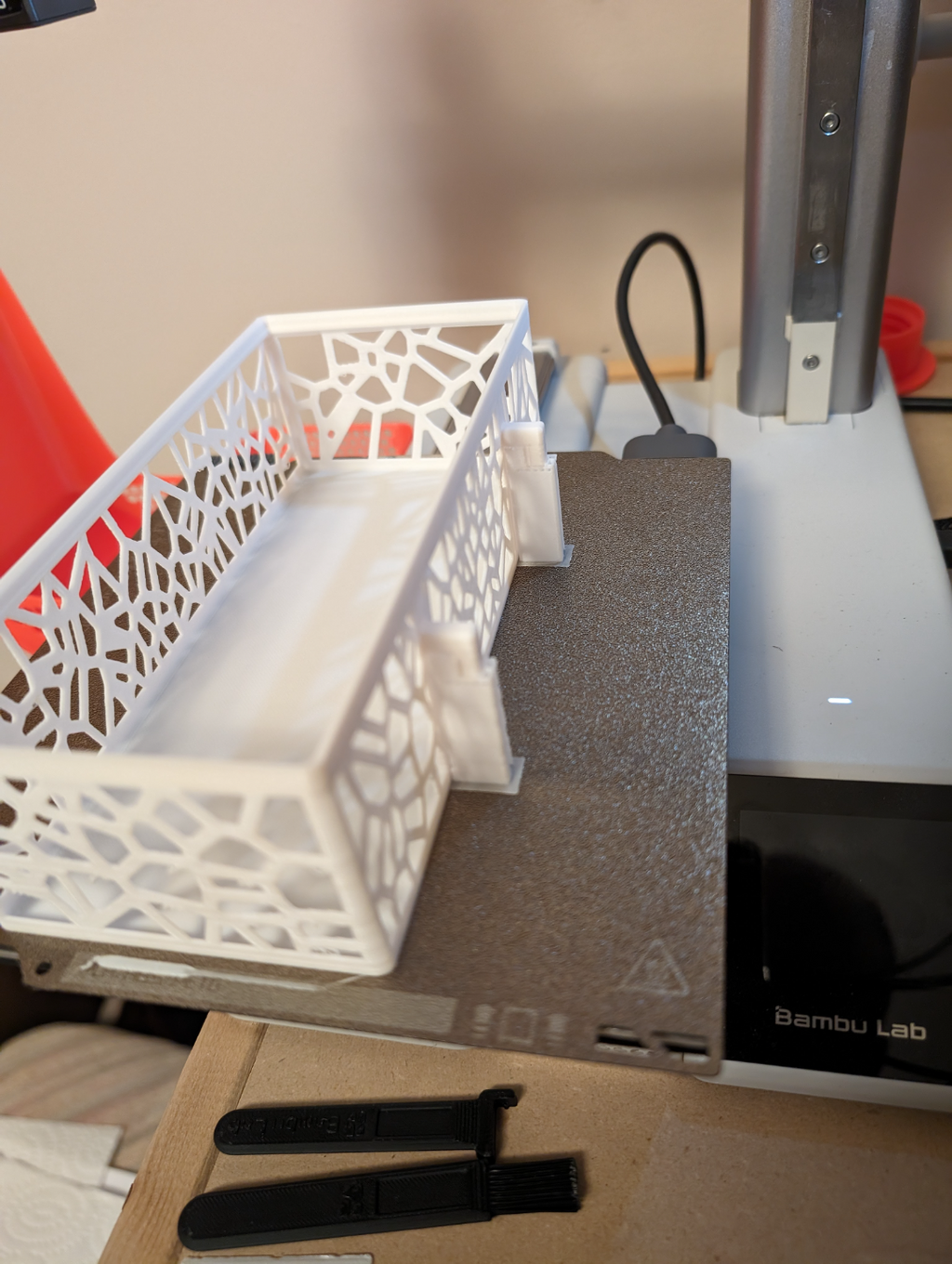 Voronoi IKEA SKADIS box
