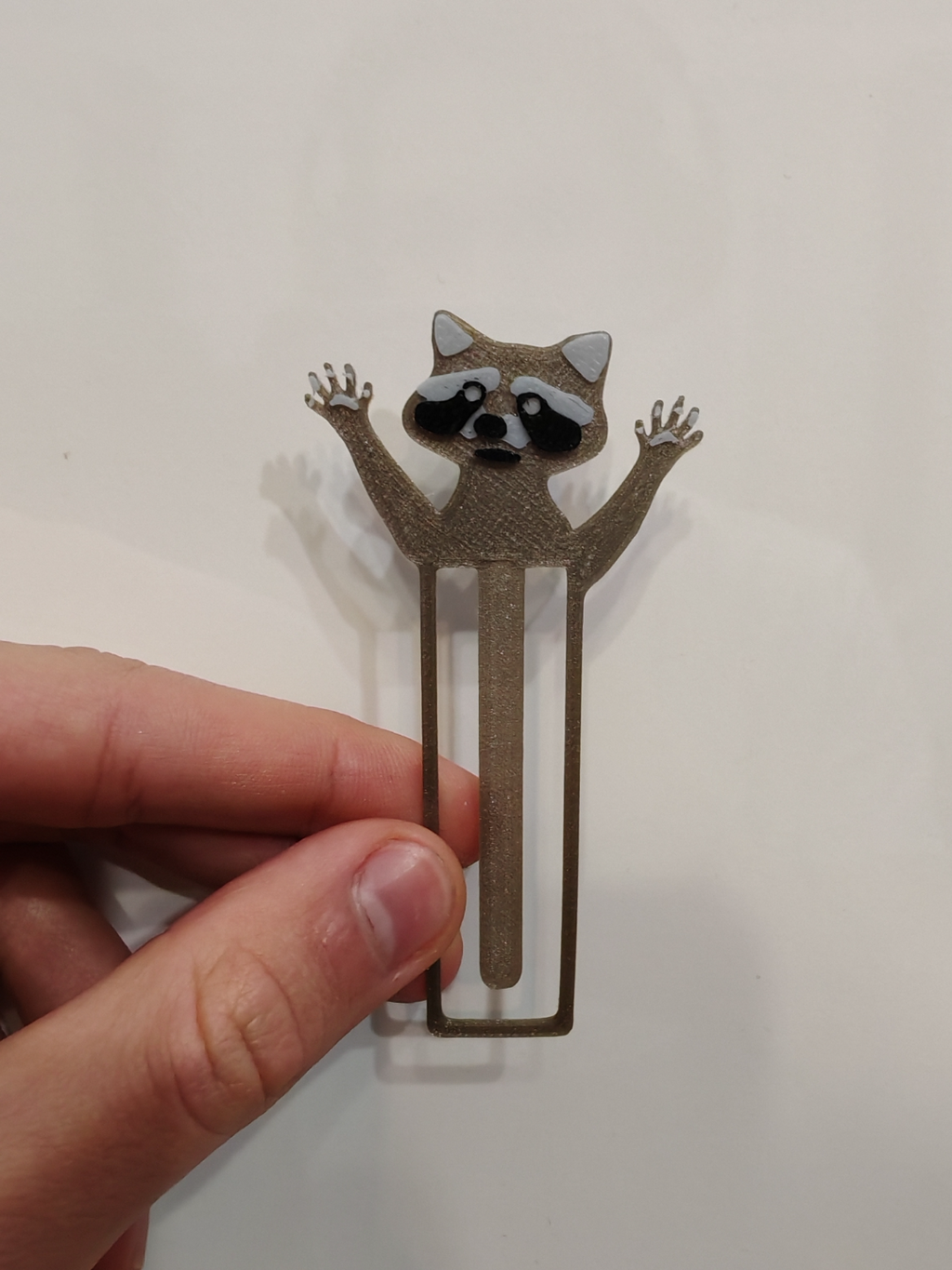 Racoon bookmark with a stand
