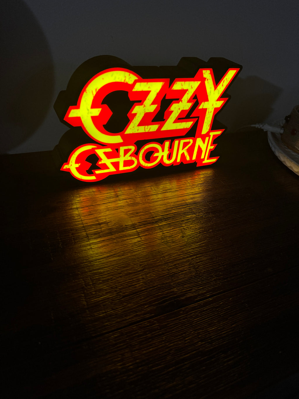 Ozzy Osbourne - Yellow & Red Scratched Logo Light