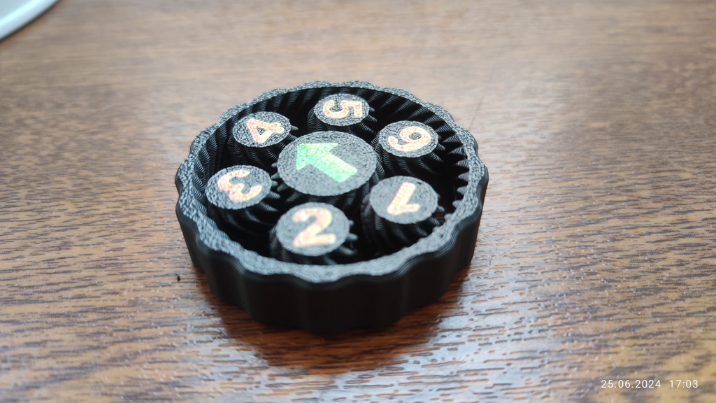 Rotary fidget spinner dice
